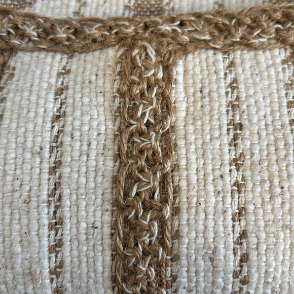 VINTAGE CROCHETED BAMBOO HANDLES HANDMADE SUMMER BAG CREAM COLORS LINED - Picture 2 of 13